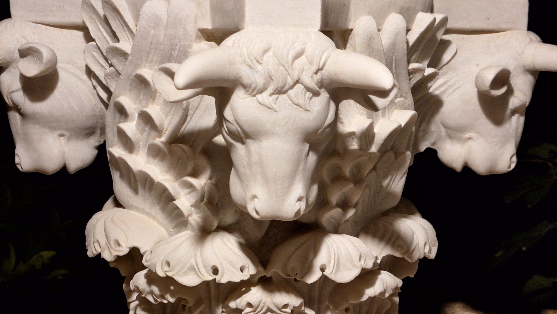Carved marble capital by Georgian sculptor Irakli Athoneli